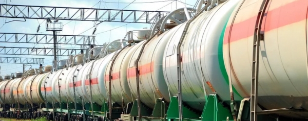 В августе планируют перевезти по Казахстану более 369 тысяч тонн бензина АИ-95